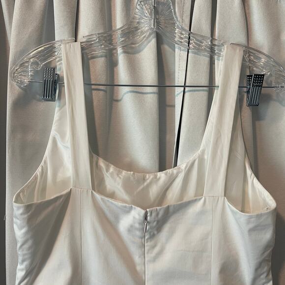 Calvin Klein sleeveless white lined pre owned dress size 10 - Picture 4 of 16
